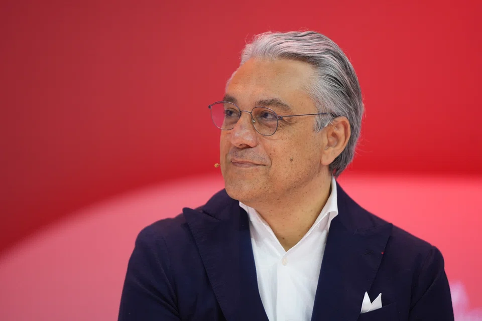 De Meo, 58, spent five years leading the French carmaker, after earlier roles at Fiat and Volkswagen.