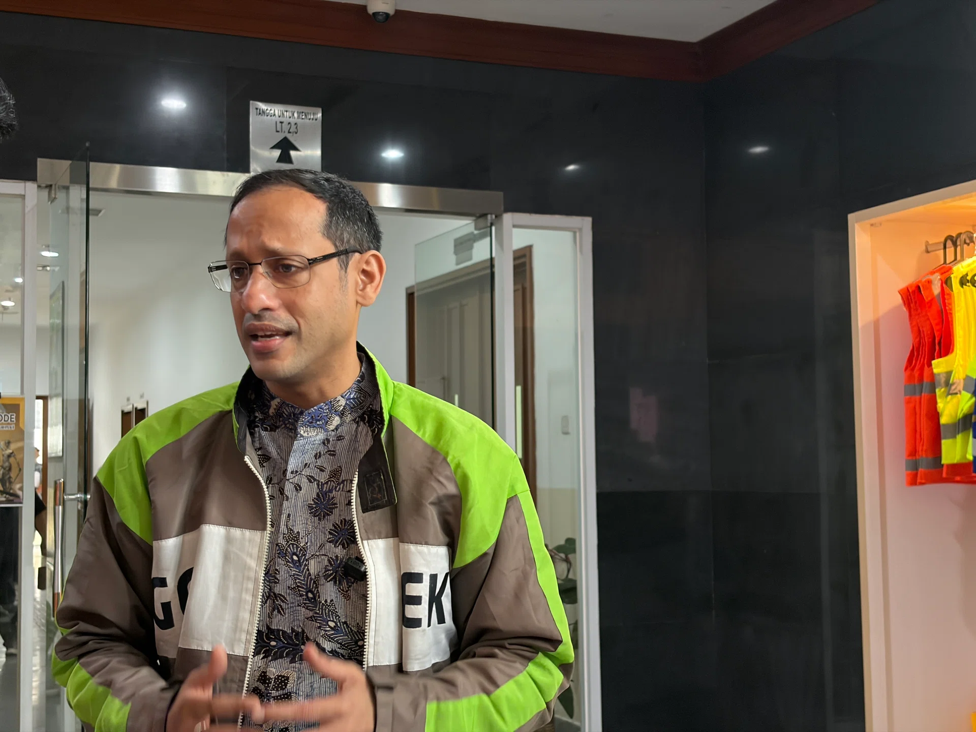 Gojek founder Nadiem Makarim, who was education minister from 2019 to 2024, attending a hearing on his plea at the Central