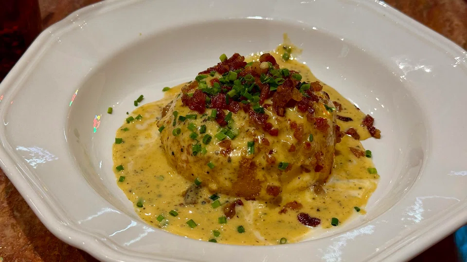 Burrata fritta features deep-fried burrata in a carbonara sauce.