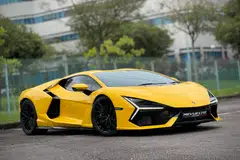 As the brand’s new flagship, the Revuelto takes the torch from the boisterous Aventador and carries it with characteristic Lamborghini brazenness.