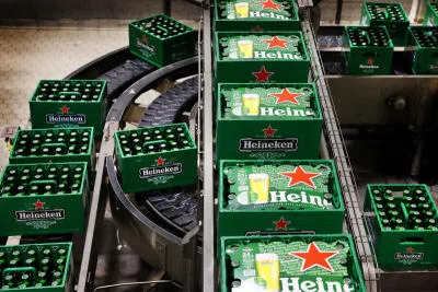 Heineken kept its full-year guidance for profit growth of between 4 per cent and 8 per cent unchanged.