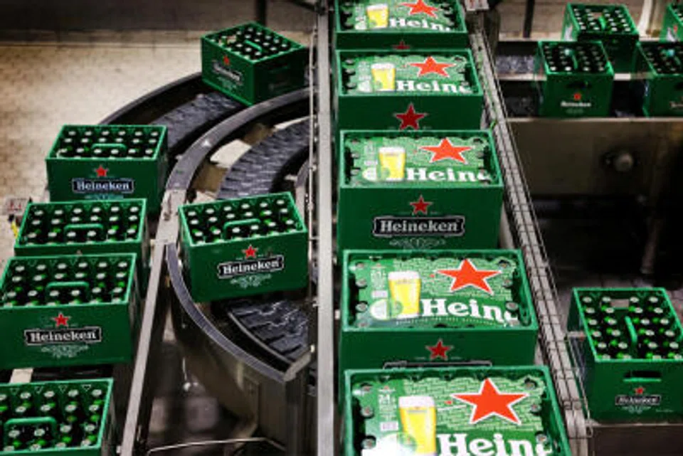 Heineken kept its full-year guidance for profit growth of between 4 per cent and 8 per cent unchanged.