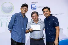 Team Centurion's Stanley Gan (centre) was the overall individual winner of the third leg of The BT Corporate Golf League on Mar 24. With him are SPH Media's Lim Han Ming (left) and Adidas Golf's Ken Sim.