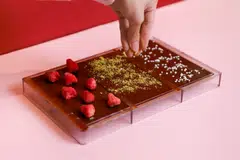 This Valentine's Day, enjoy decorating chocolates with your sweetheart.