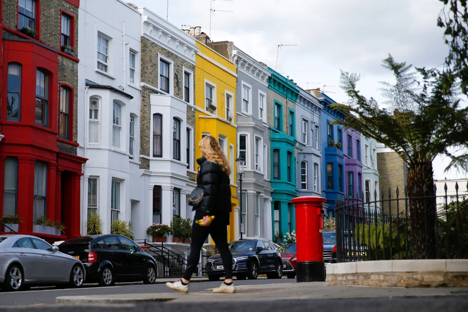 The West London district of Notting Hill made famous by the eponymous 1999 Julia Roberts-Hugh Grant blockbuster romantic comedy. 