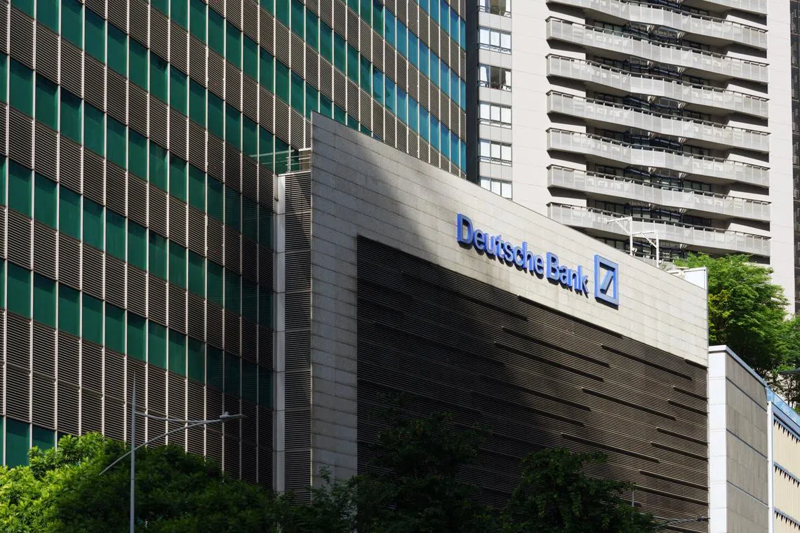 Global bonds are re-entering a bull market, with traders betting the US Federal Reserve will cut interest rates, while new bond sales in the Asia Pacific have surged.