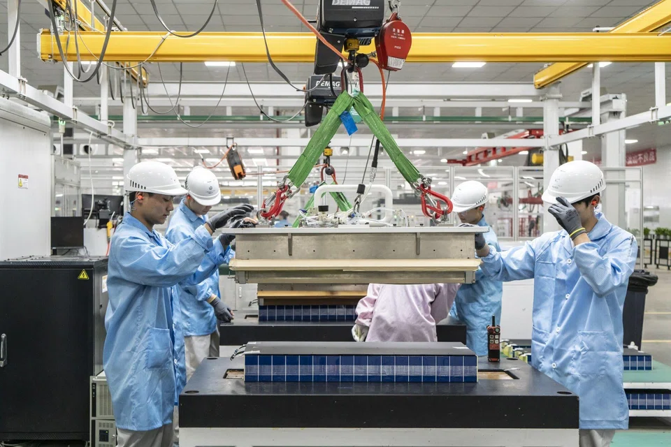 China’s Caixin/S&P Global manufacturing PMI sank to 49.8 in July from 51.8 the previous month, the lowest reading since October last year and missing analysts’ forecasts of 51.5.