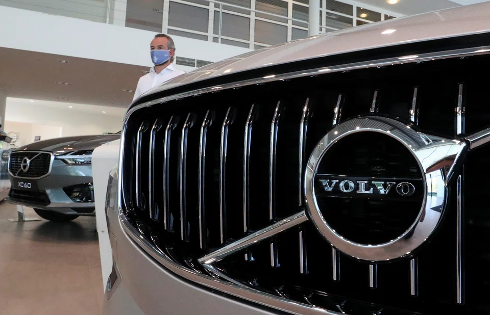 Volvo Cars produced 211,900 cars in the second quarter, more than they sold, as demand for electric cars in Europe has dropped.