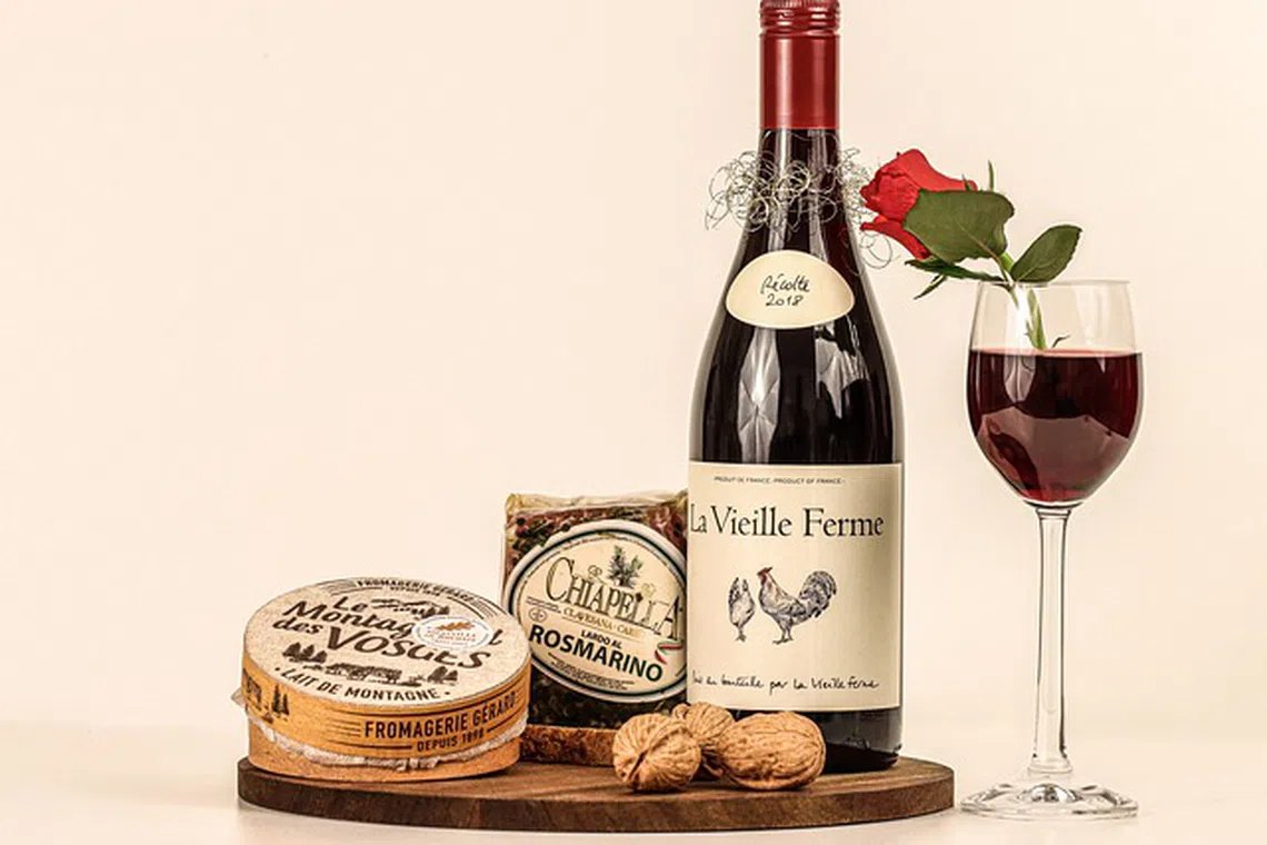 eat and drink, enjoyment, taste