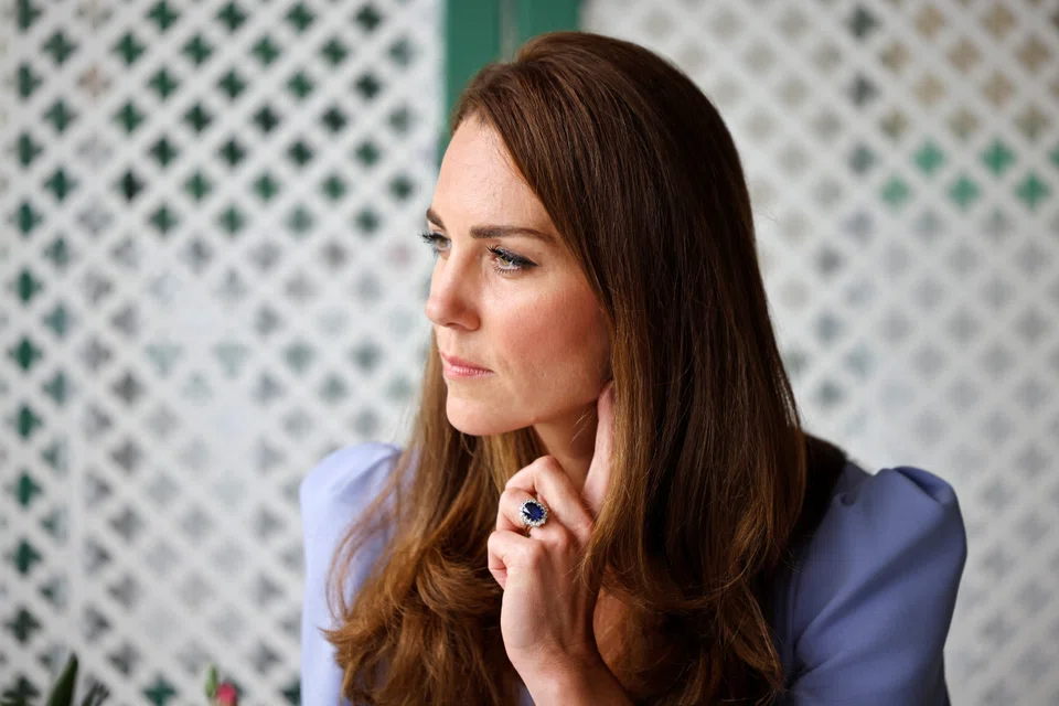 Catherine, the Princess of Wales, also known as Kate, chose costumes, paintings and furniture from the V&A’s large collection for her “mini display”.