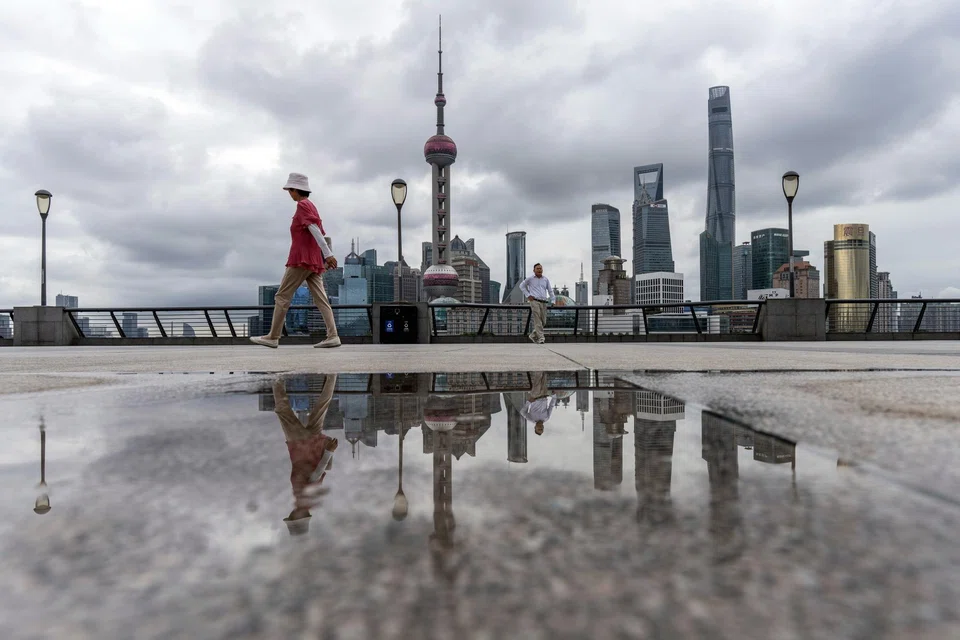 The market turmoil means China’s macro funds now face an unprecedented test in attracting investors. 