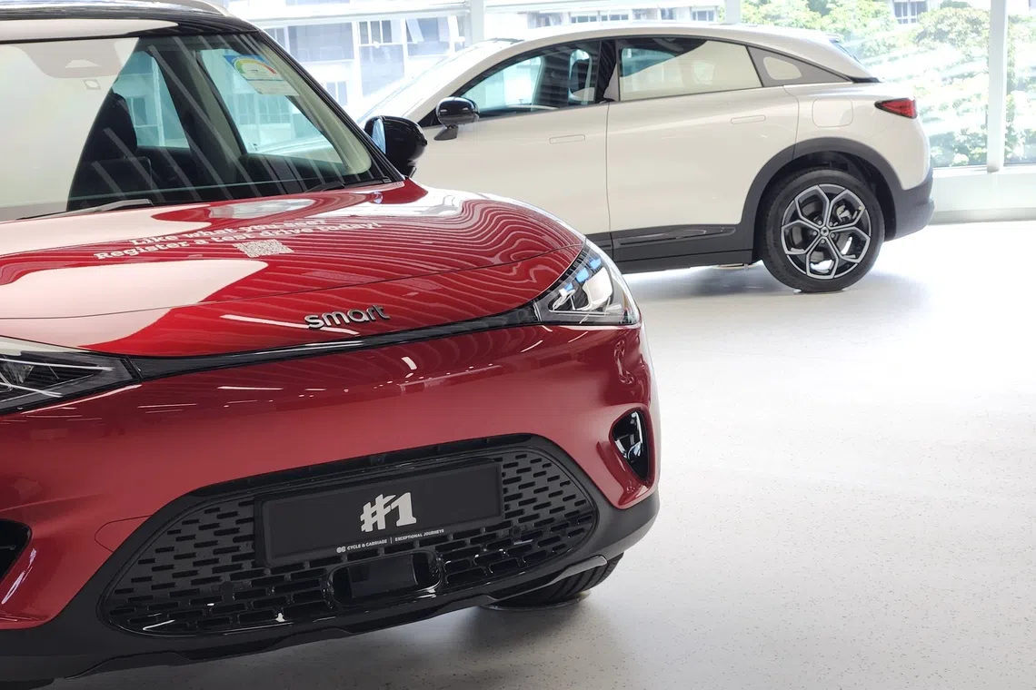Observers say that the price advantage of electric vehicles in Singapore will continue to be as much as S$50,000 cheaper than petrol-powered ones. 
