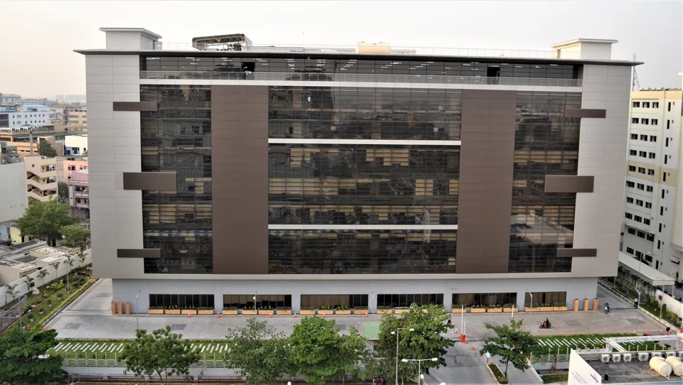 Total property income rose 6 per cent on year in the first quarter of FY22, climbing to S$49.7 million from S$47.1 million. 
The increase was due to income contribution from aVance 6 (pictured) in Hyderabad and Building Q1, Aurum Q Parc.