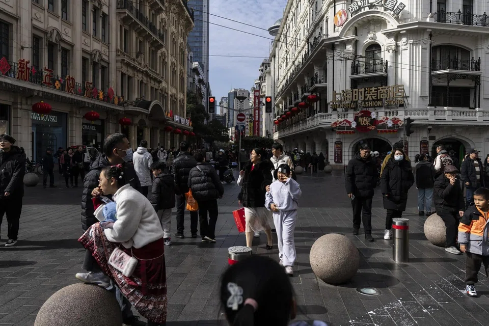 China’s fiscal stimulus has recently moved to the forefront of efforts to prop up an economy struggling with weak consumer spending. 