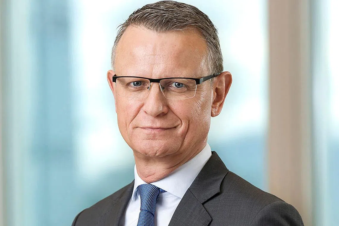 Steadying the ship for private banking clients