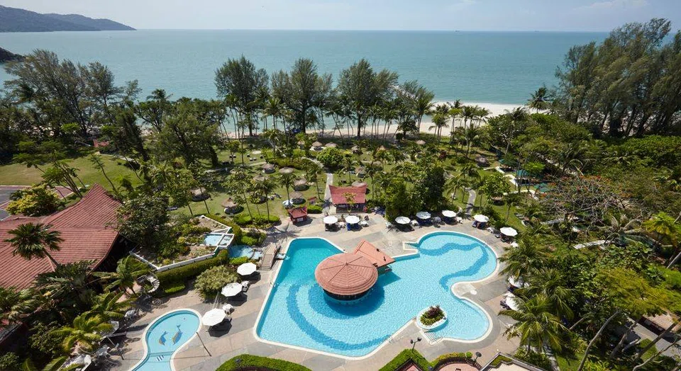 The Bayview Beach Resort Penang, fronting the Batu Ferringhi beach, will be rebranded as Ascott Batu Ferringhi Penang, marking the flagship Ascott brand’s first beachfront resort in Malaysia. 