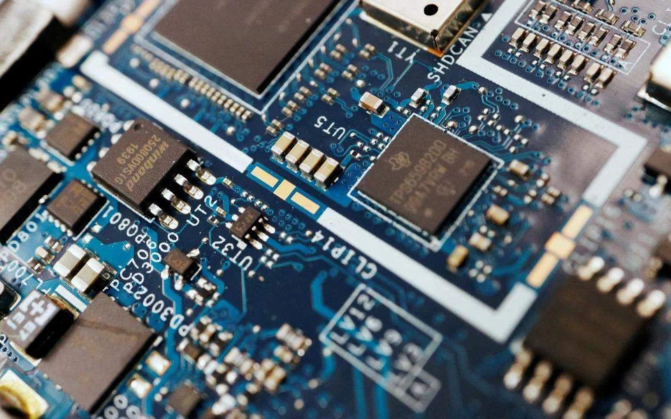 The key electronics sector records a 7 per cent contraction year on year, against a 7.8 per cent contraction in August. 