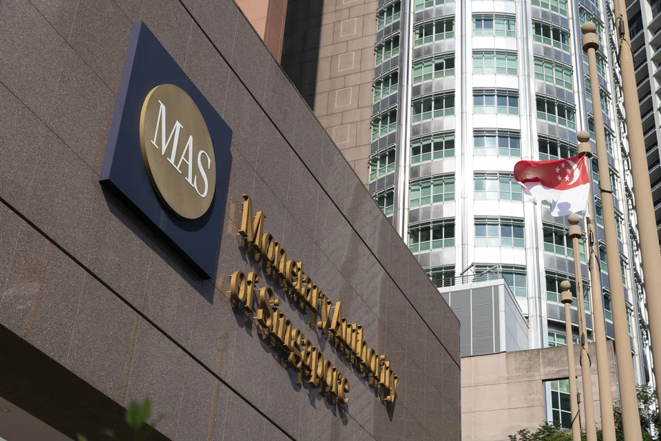To strengthen financial institutions’ (FIs) responses to service disruptions, the Monetary Authority of Singapore has tightened its guidelines for the sector. 