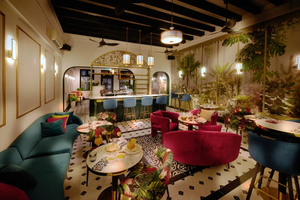 Kunthaville's homey surroundings.