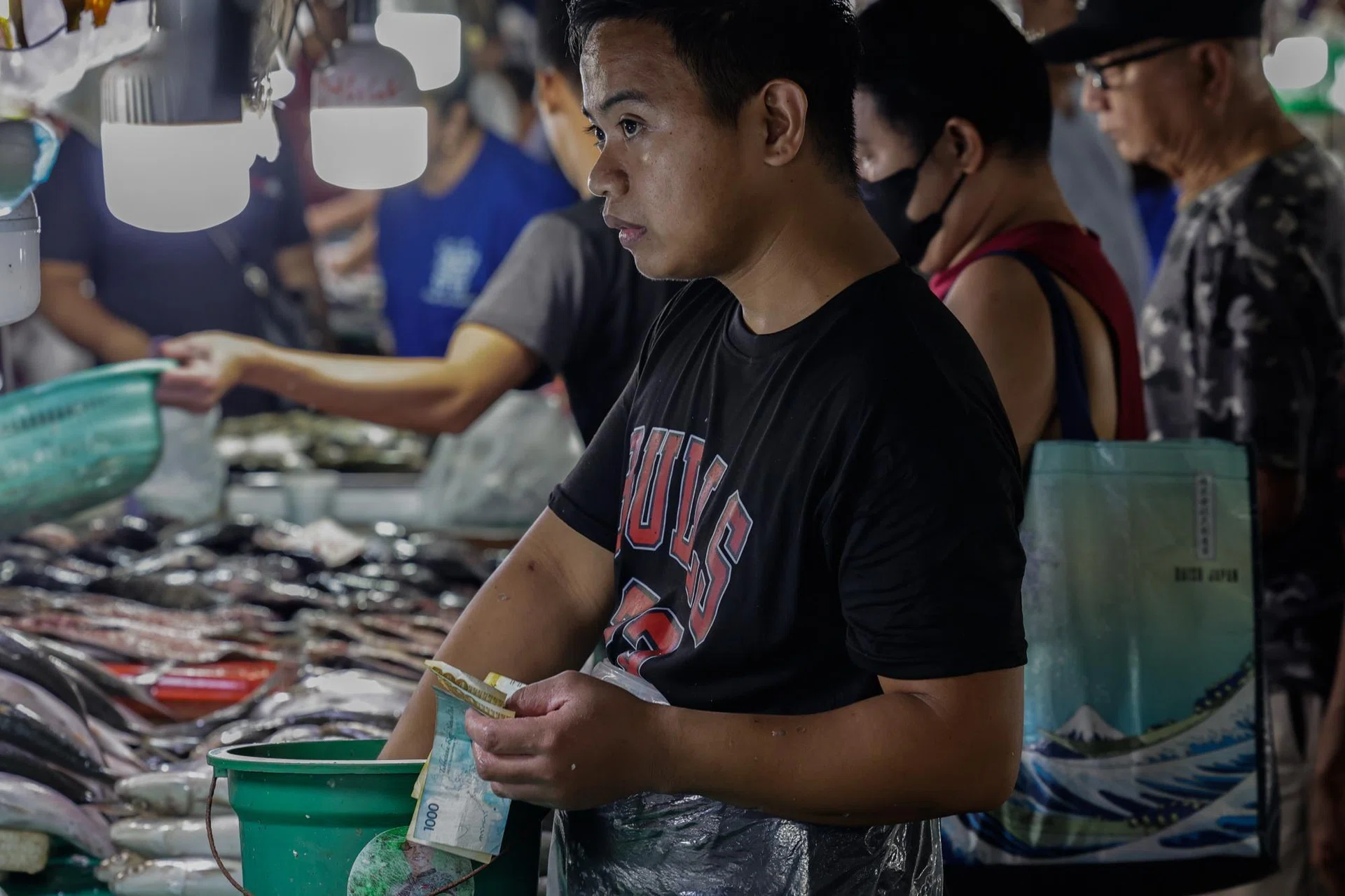 Philippine central bank cuts policy rate by 25 basis points to 4.5%