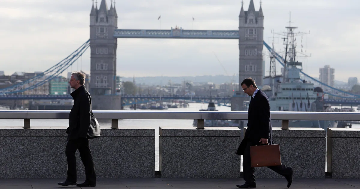 UK set to raise pay floor 4% as Burnham seeks cost of living fix - The Business Times