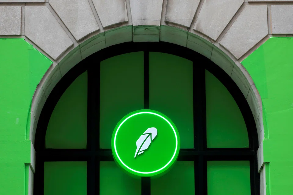 Robinhood has global ambitions for 2025, with plans to launch in Asia with a Singapore home base.
