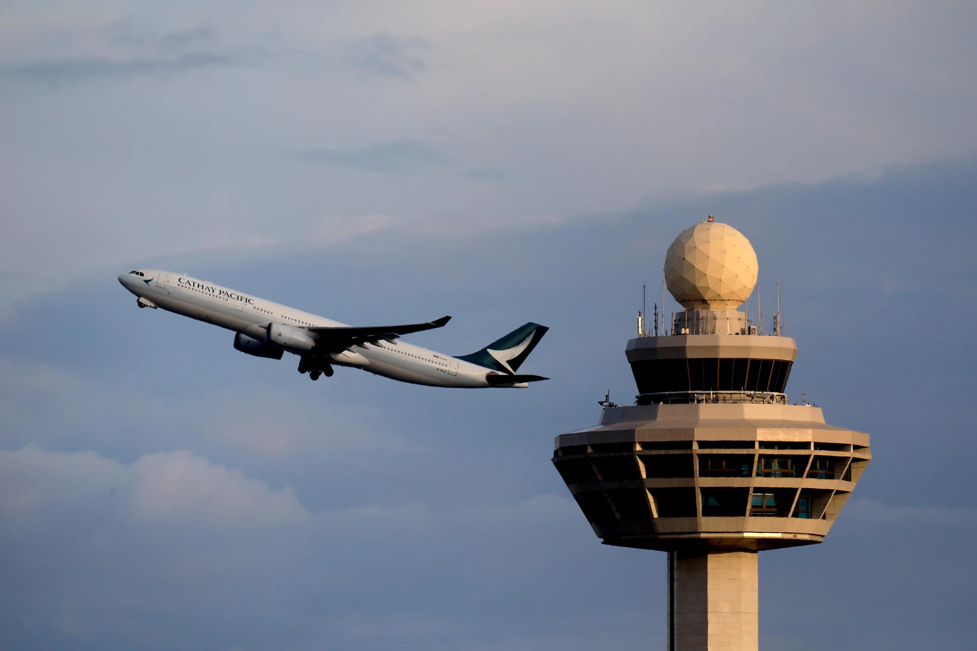 Business class airfares could rise in 2026 as Apac passenger traffic continues to expand - The Business Times