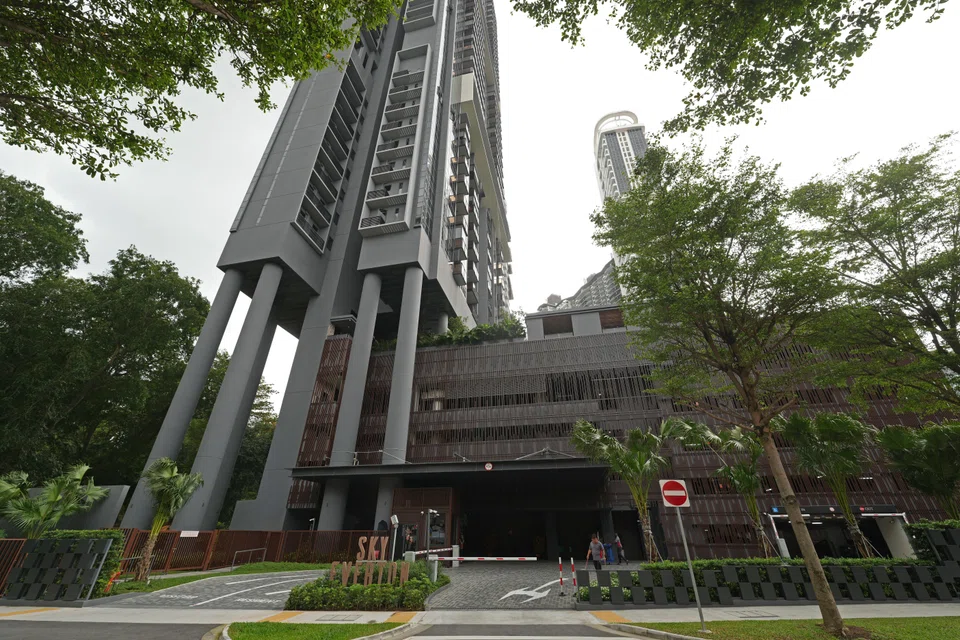 The sub-sale of a 657 sq ft unit in Sky Everton (pictured) in October made the seller S$10,000 in profit, data from Mogul.sg showed. 