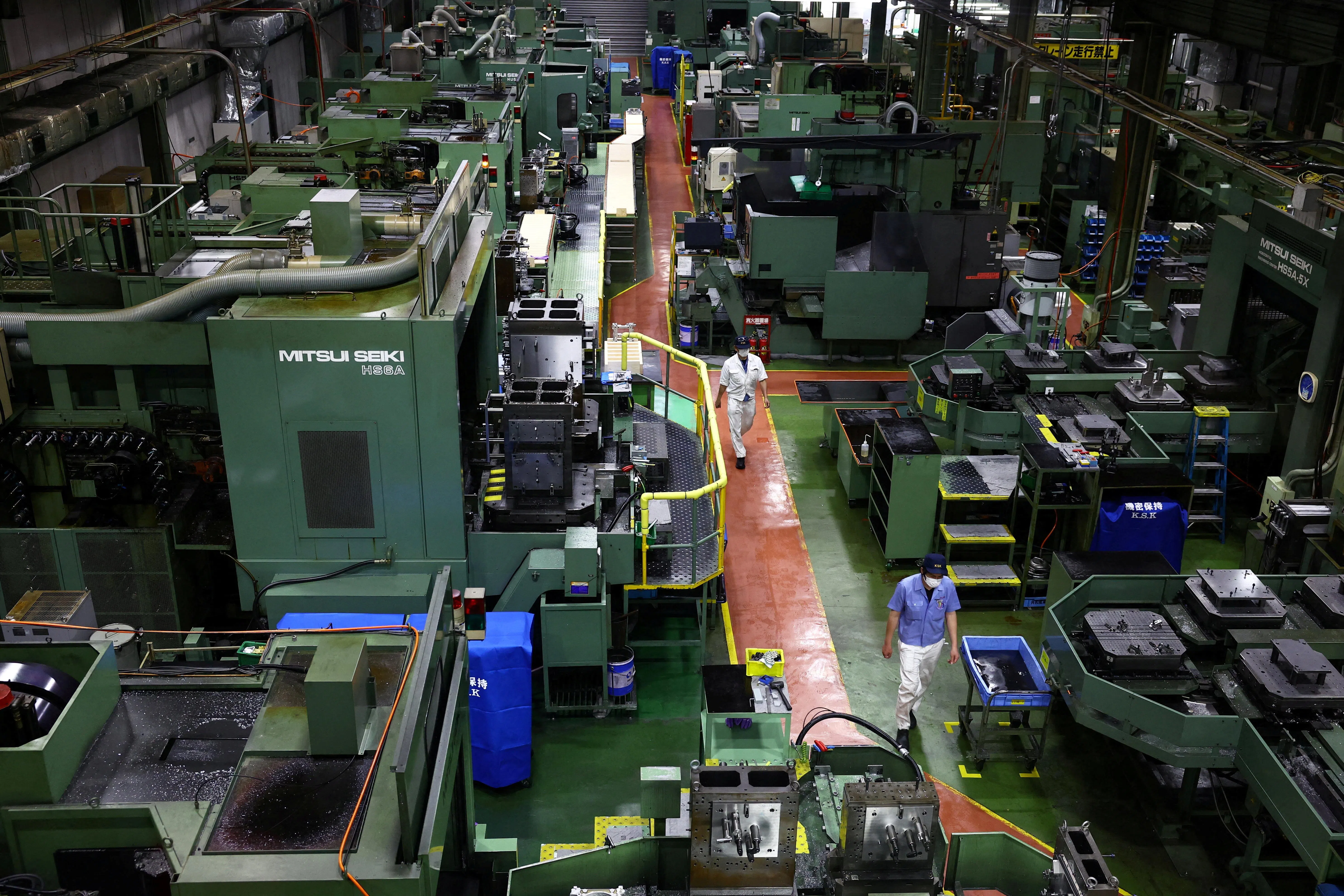 Japan's factory activity decline slows in November: PMI - The