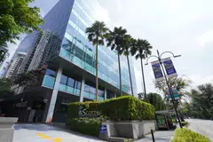 15 Scotts Road is a District 9 freehold nine-storey commercial building located near the Tanglin Club and various hotels.