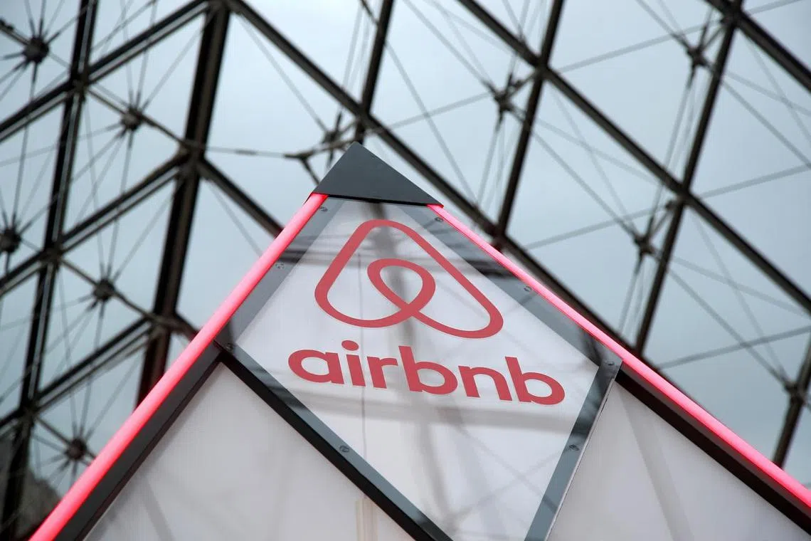 For Airbnb employees, dream turns into disillusionment