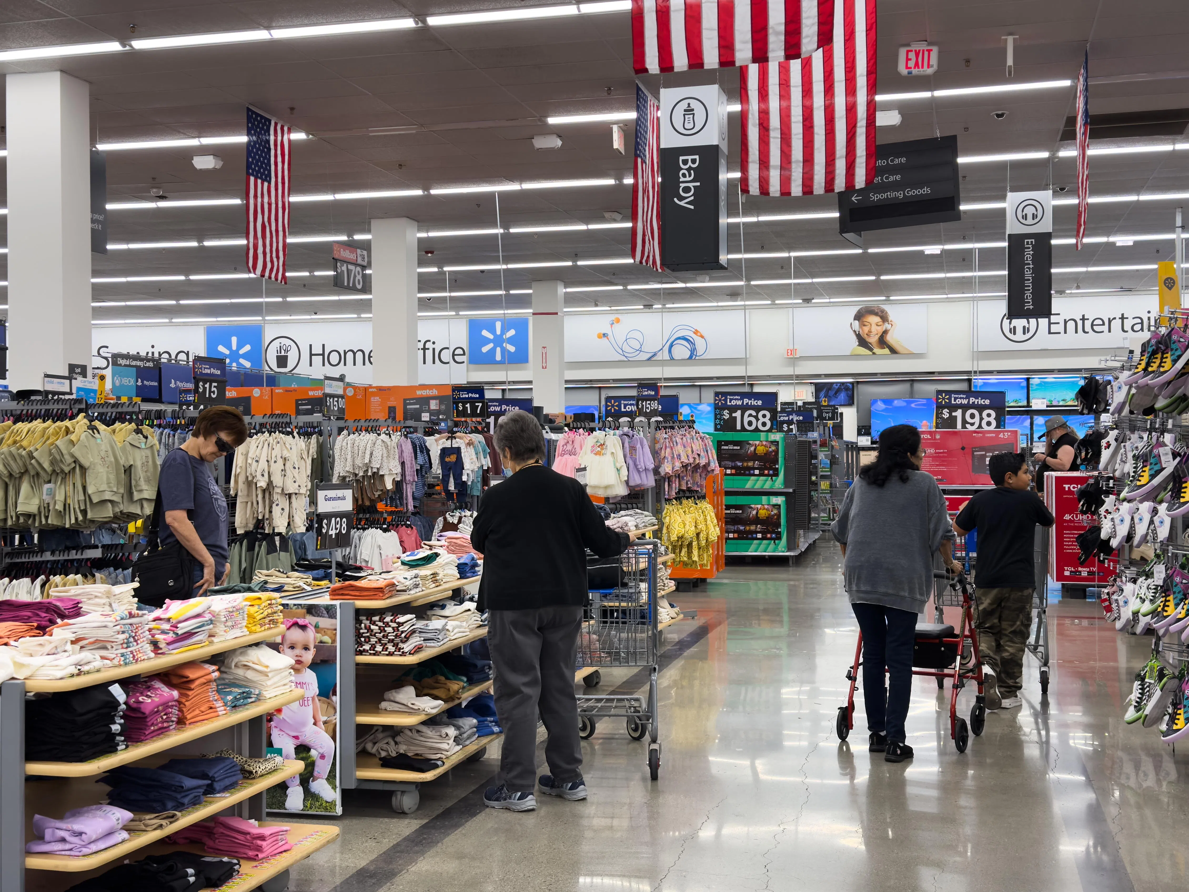 Retail sales excluding automobiles, petrol, building materials and food services increased 0.7 per cent last month after an unrevised 0.5 per cent advance in July.
