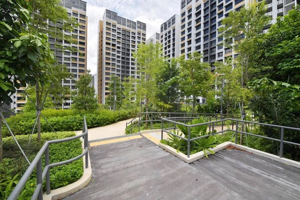 Currently, singles are allowed to apply for 2-room flexi flats from age 35. 