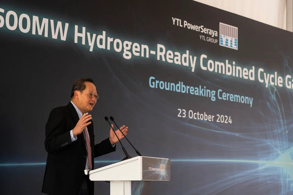 Tan See Leng, Minister for Manpower and Second Minister for Trade and Industry, at the groundbreaking ceremony.