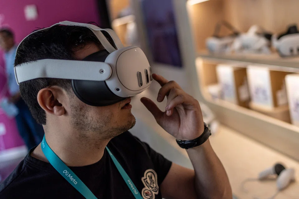 Meta told employees at its Reality Labs division to stop work on the premium mixed-reality headset this week after a product review meeting.