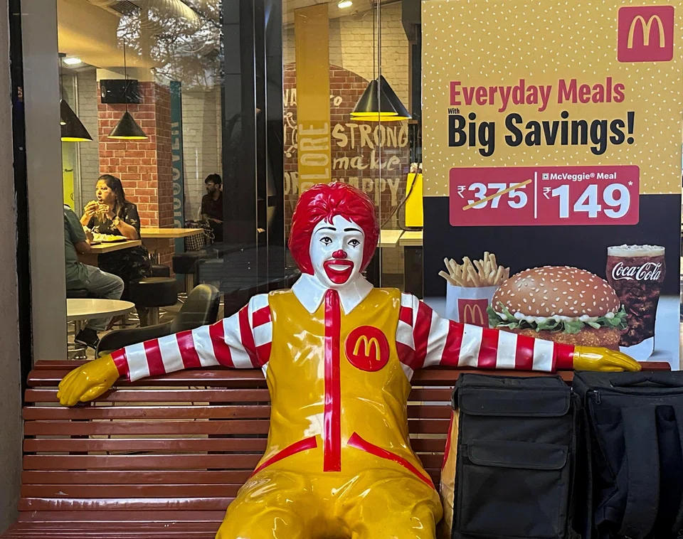 Food inspectors found rotten tomatoes and 40 litres of oil repeatedly used in cooking and unfit of consumption at a McDonald's outlet in Jaipur, Rajasthan in India.