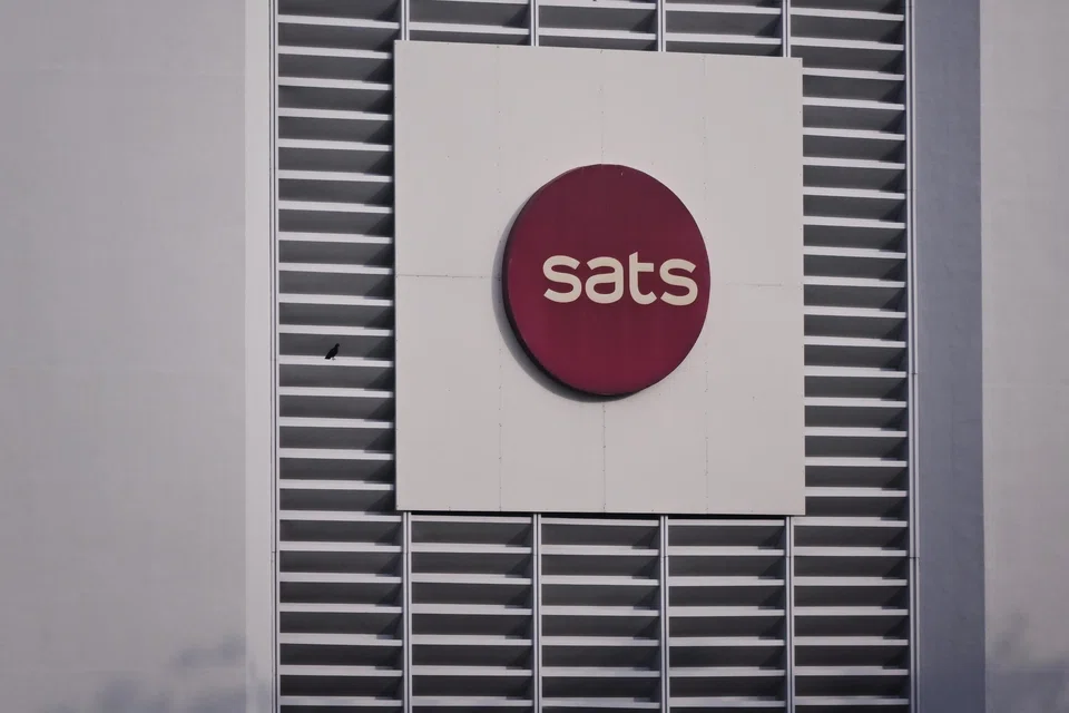 Sats is expected to post earnings growth of 12.9% in FY2026, in view of its “global presence and dominant position in both gateway services and food catering”. 