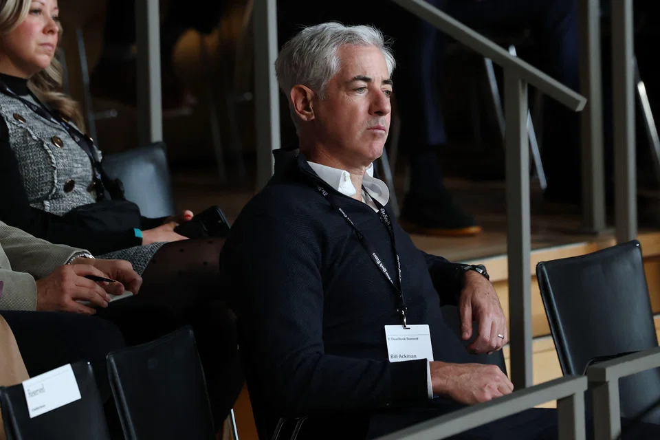 On the surface, Bill Ackman, founder and CEO of Pershing Square Capital Management, has the right credentials to assume the mantle of leadership at Berkshire Hathaway. 