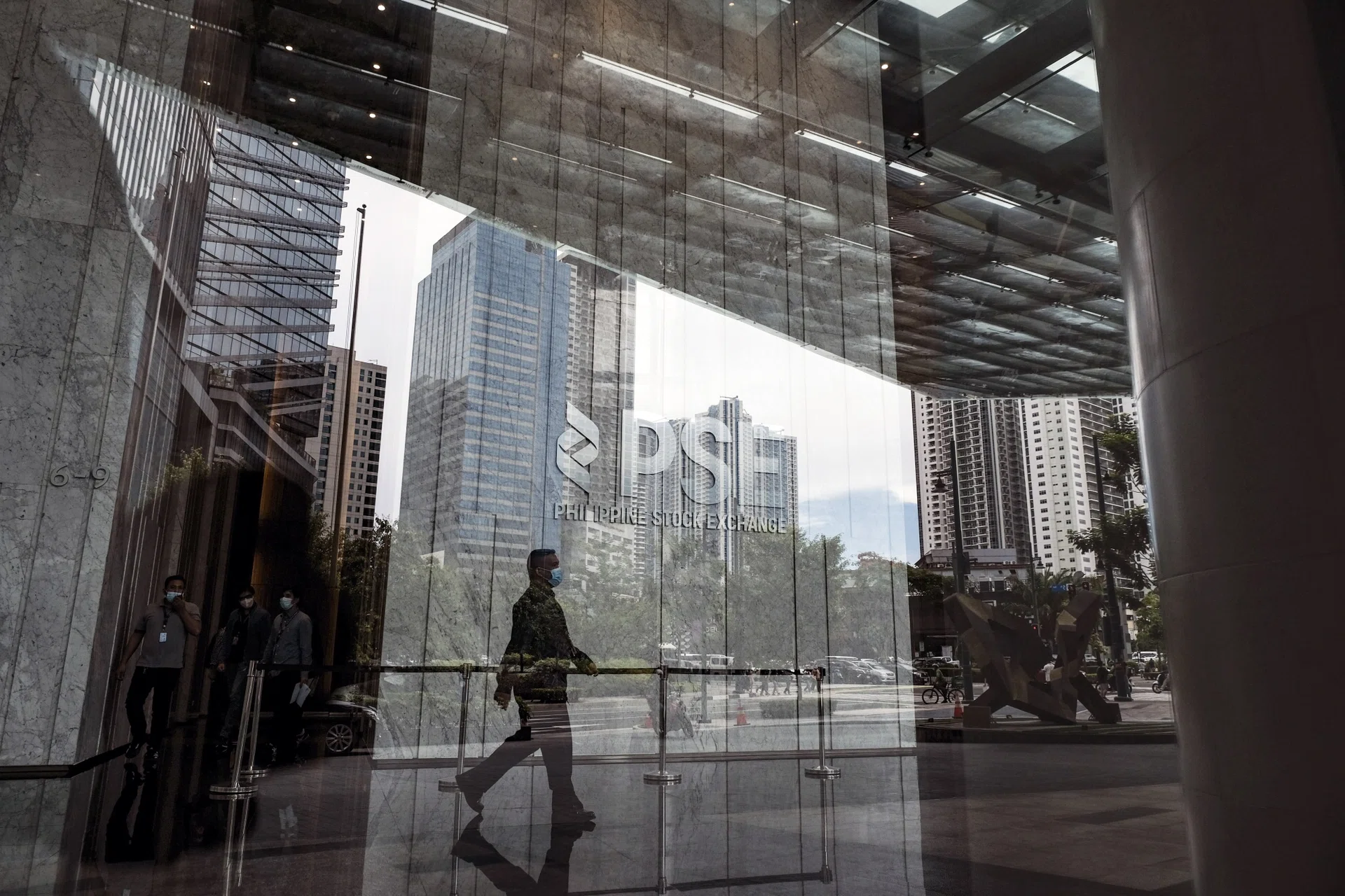 Philippines eyes easing IPO float rules to lure firms like GCash