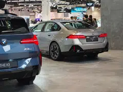 Industry observers said that the Parf rule changes might affect demand for larger, more powerful cars. But this may have been offset by the actions of dealers to preserve sales. 