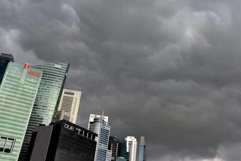 Private-sector economists lowered their 2023 full-year forecast for growth, but raised them for inflation, according to the latest survey of professional forecasters by the Monetary Authority of Singapore. 