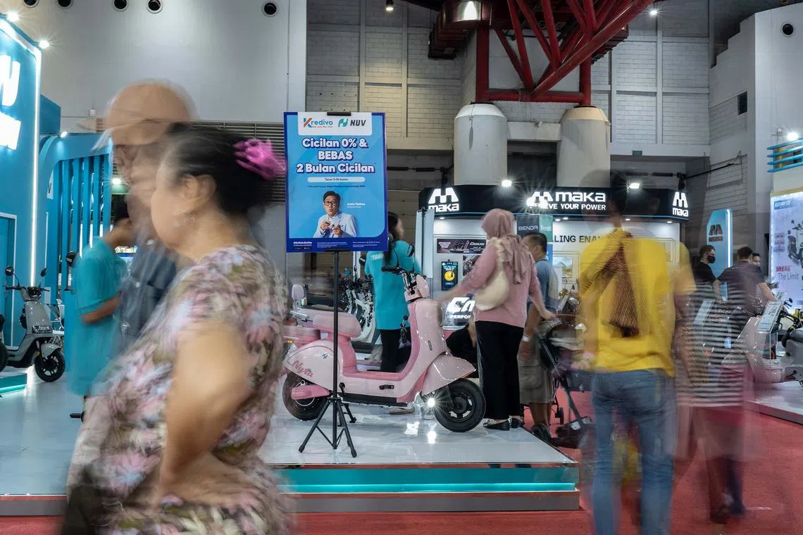 One for Kredivo encourages customers to use BNPL loans for smaller daily purchases, even for train fares and items at convenience stores. 