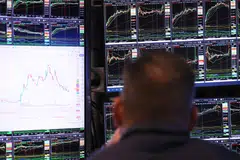 NEW YORK, NEW YORK - AUGUST 31: Traders work on the floor of the New York Stock Exchange during morning trading on August 31, 2023 in New York City. Stocks on the major indexes opened up high amid the release of inflation data and Department of Labor’s jobs report. Both figures come weeks before the Federal Reserve holds their next interest-rate policy meeting. The gains have helped the major indexes cut their monthly losses.   Michael M. Santiago/Getty Images/AFP (Photo by Michael M. Santiago / GETTY IMAGES NORTH AMERICA / Getty Images via AFP)