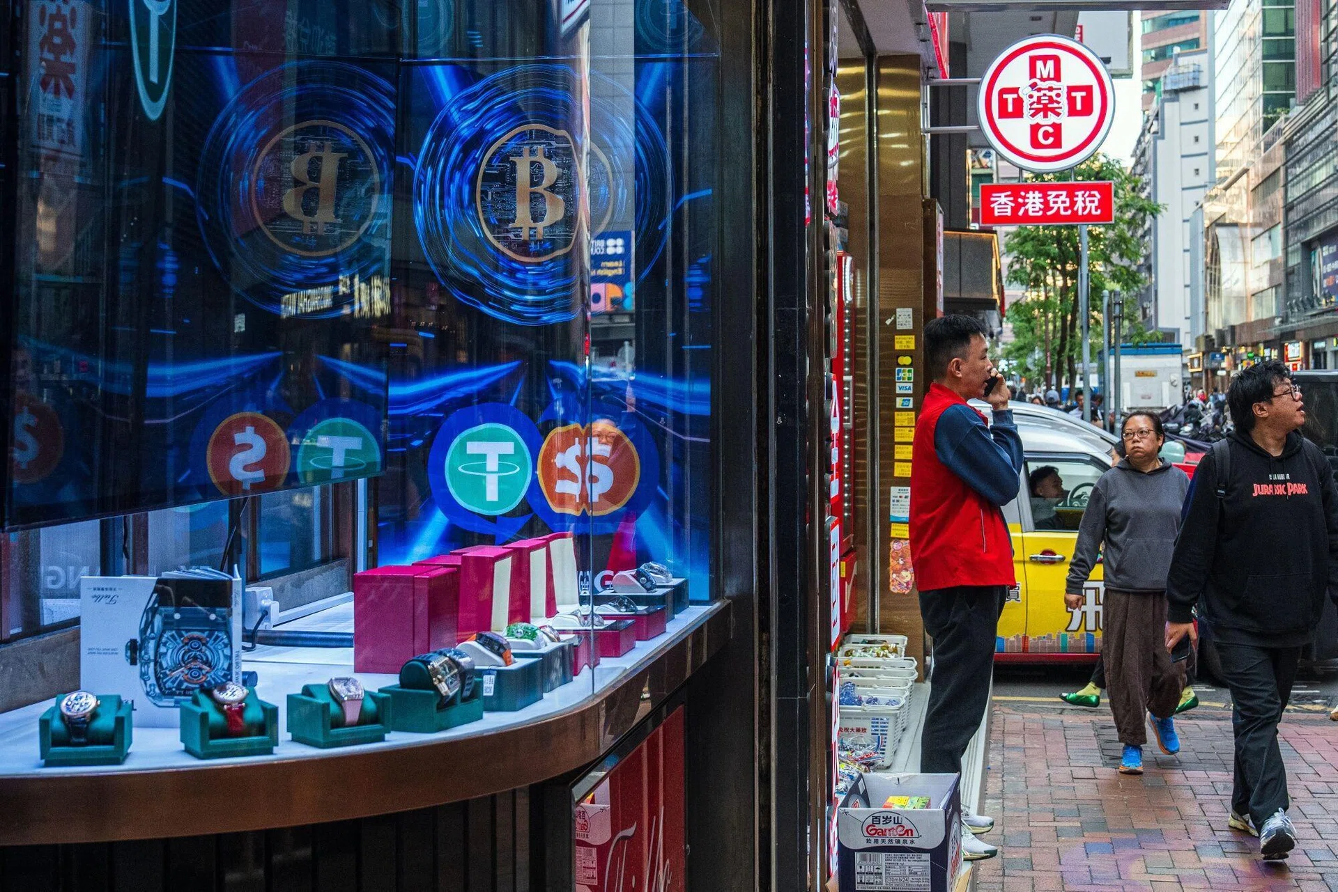 Crypto reels from a US$200 billion crash as casino crowd moves on - The  Business Times