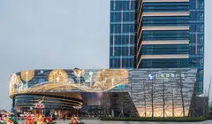 Yanlord Land Group's loss per share for the period was 25.16 fen, compared to an earnings per share of 56.7 fen a year ago.