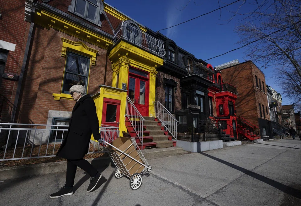 Canadian homeowners, unlike their US counterparts, do not have the option of locking in rates for 30 years.