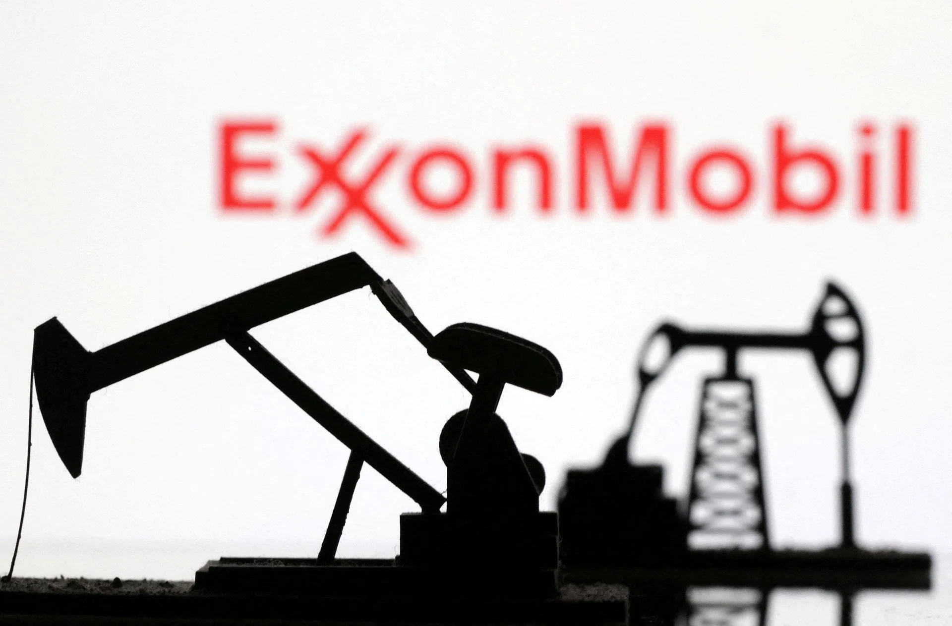 ExxonMobil beats Wall Street targets for Q4 profit with help from lower ...