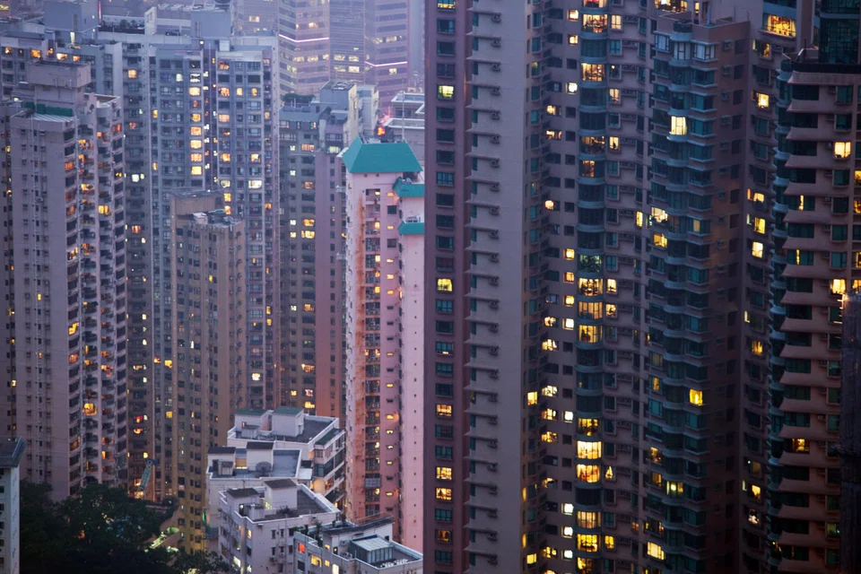 The arrival of Chinese immigrants in Hong Kong has increased demand for rental housing.