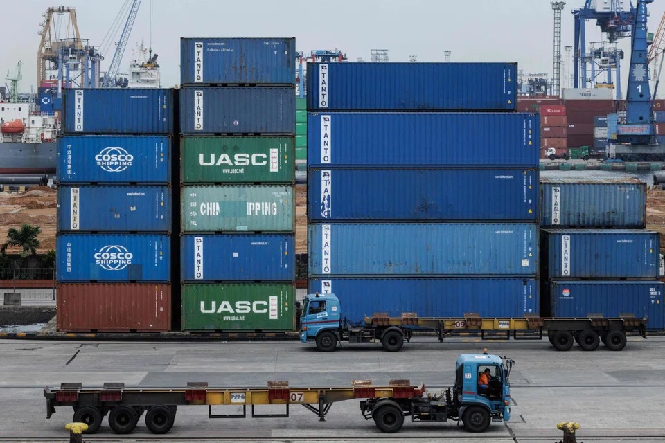 Imports declined unexpectedly in January, contracting 2.7% year on year. This was largely driven by weaker demand for consumer goods and raw materials.