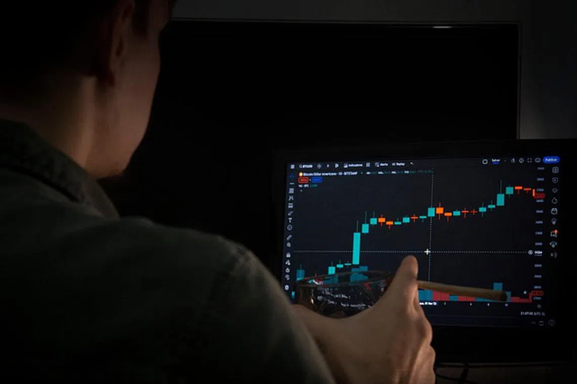 man, drinking, whiskey, brandy, liquor, smoking, tobacco, cigarette, addiction, habit, cryptocurrency, bitcoin, crypto, technology, digital, virtual, finance, altcoin, investment, computer, success, graphics, economy, forex, entrepreneur, altcoin, forex, forex, forex, forex, forex